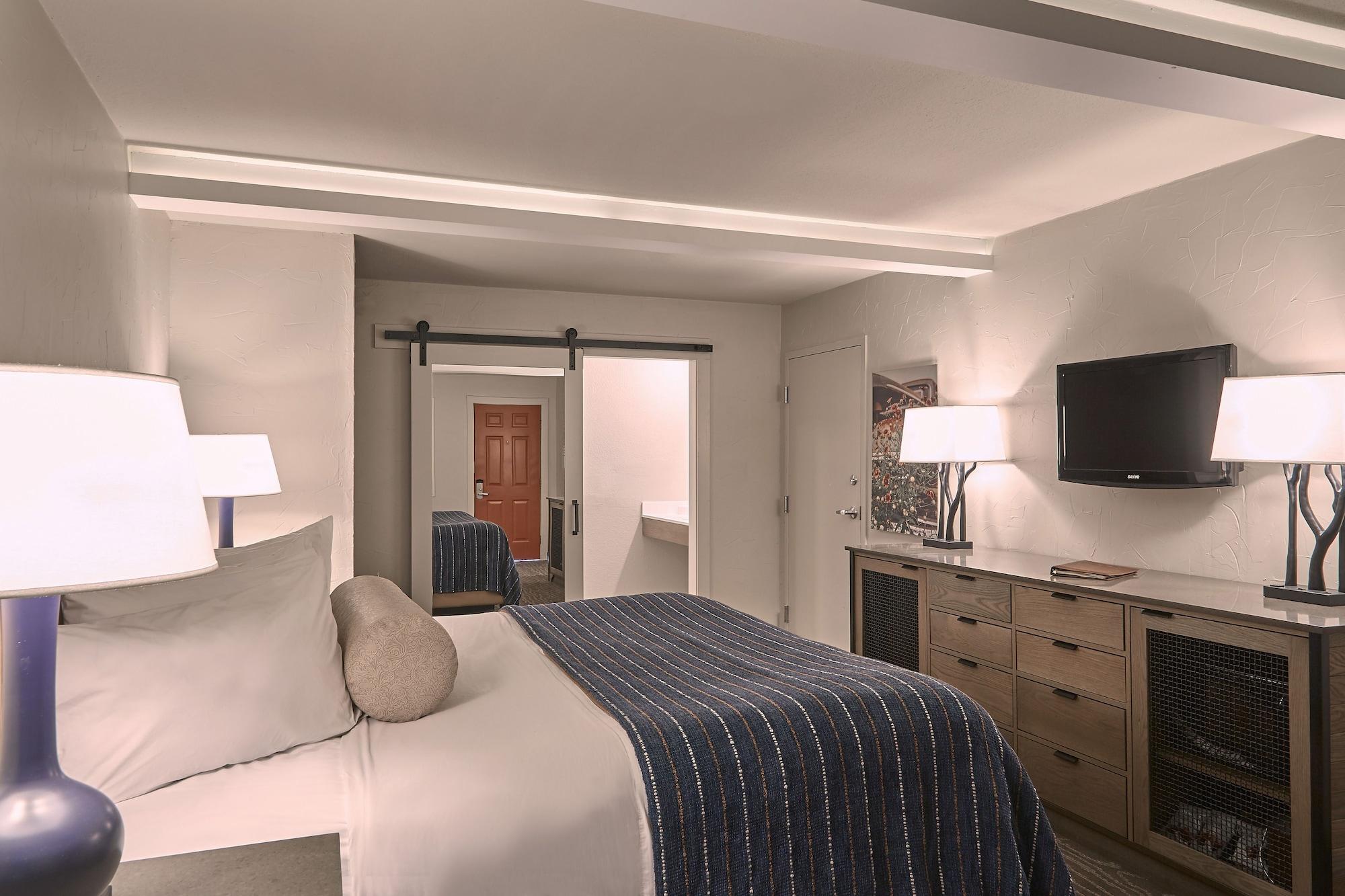 Fredericksburg Inn And Suites Екстер'єр фото
