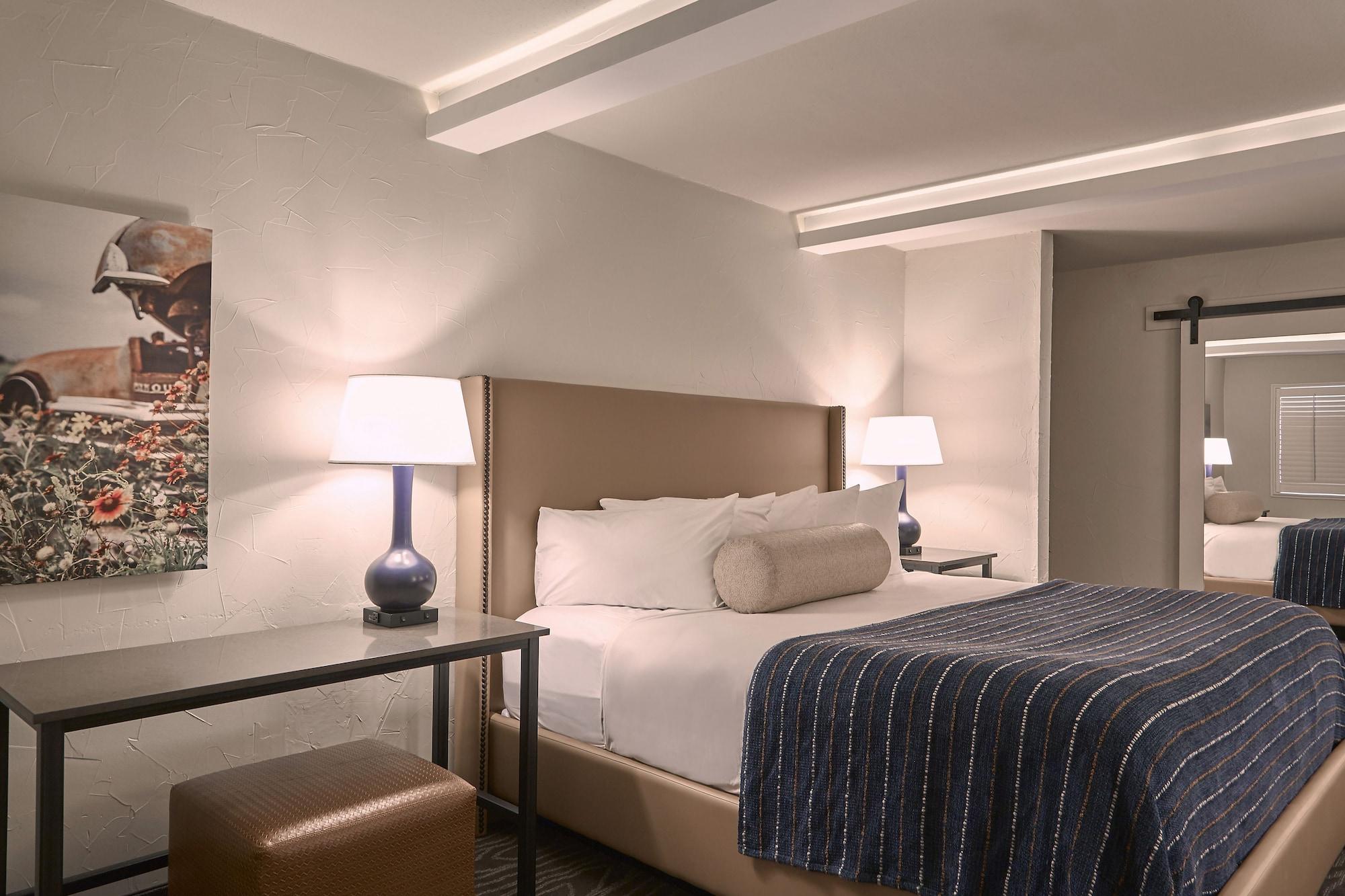Fredericksburg Inn And Suites Екстер'єр фото