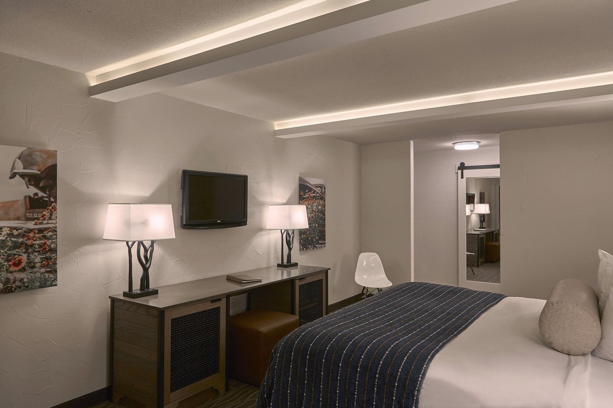 Fredericksburg Inn And Suites Екстер'єр фото