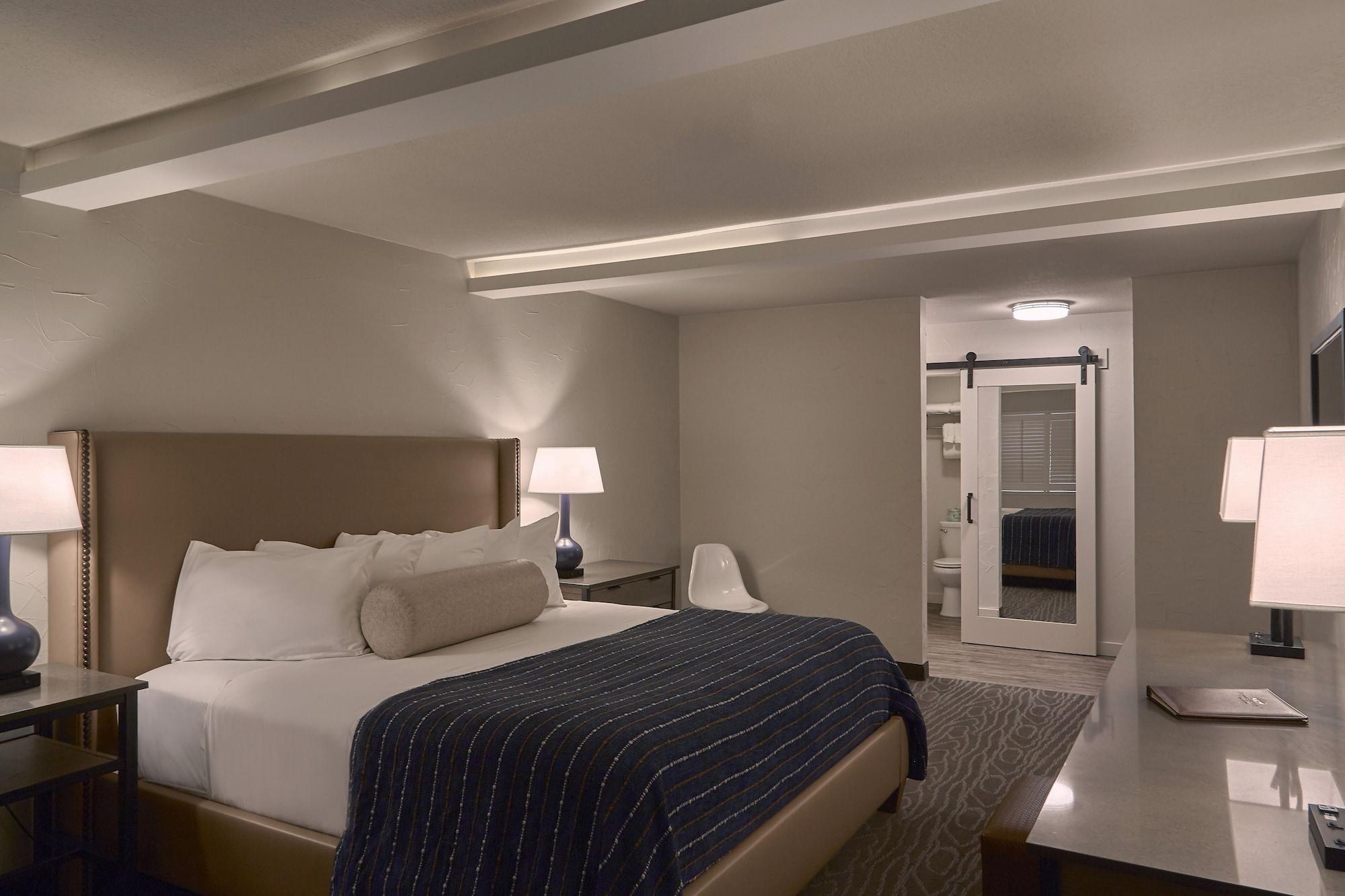 Fredericksburg Inn And Suites Екстер'єр фото