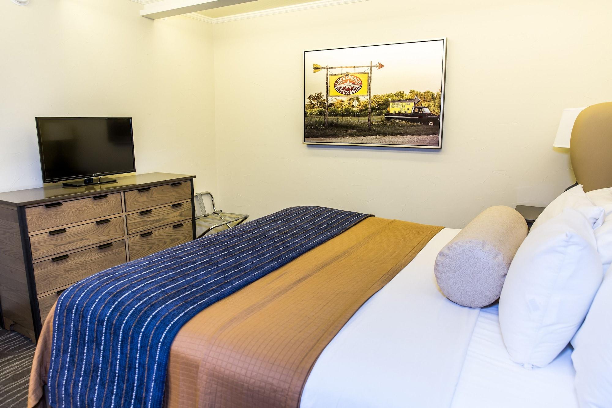 Fredericksburg Inn And Suites Екстер'єр фото